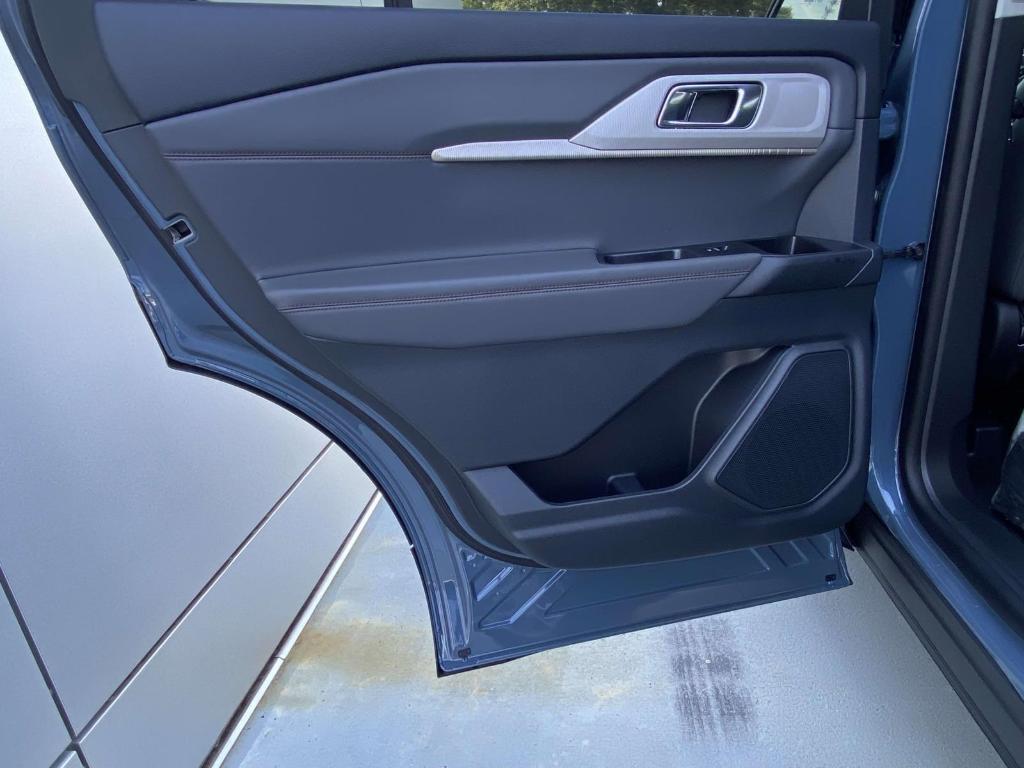 new 2025 Ford Explorer car, priced at $41,320