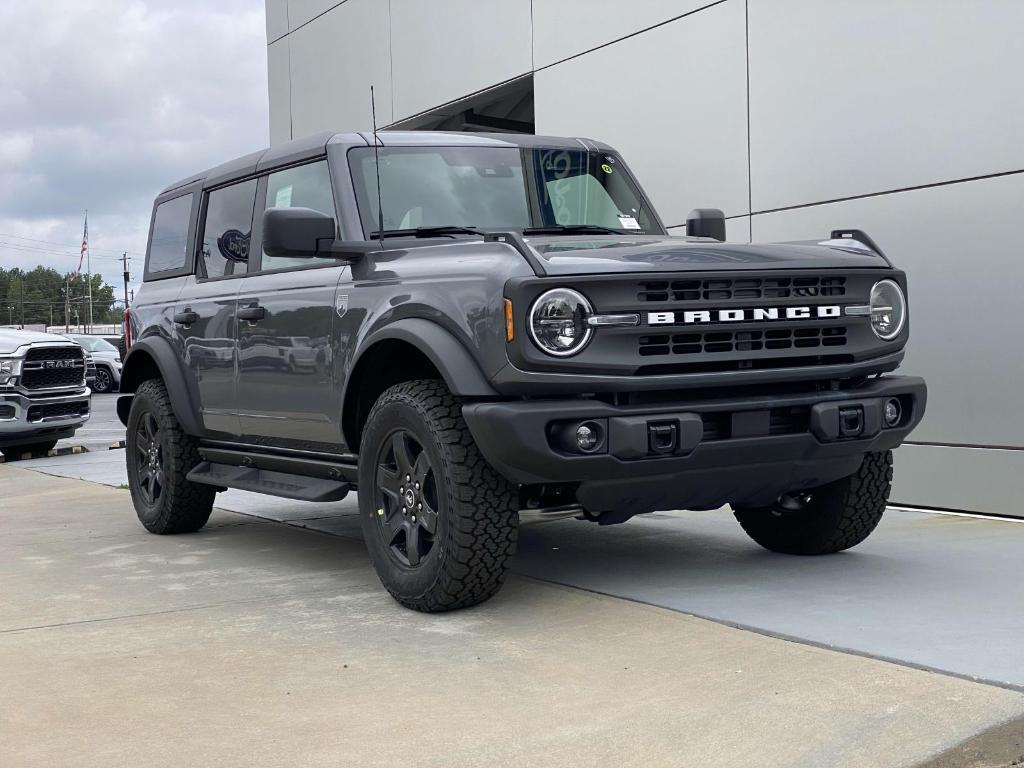 new 2025 Ford Bronco car, priced at $50,595