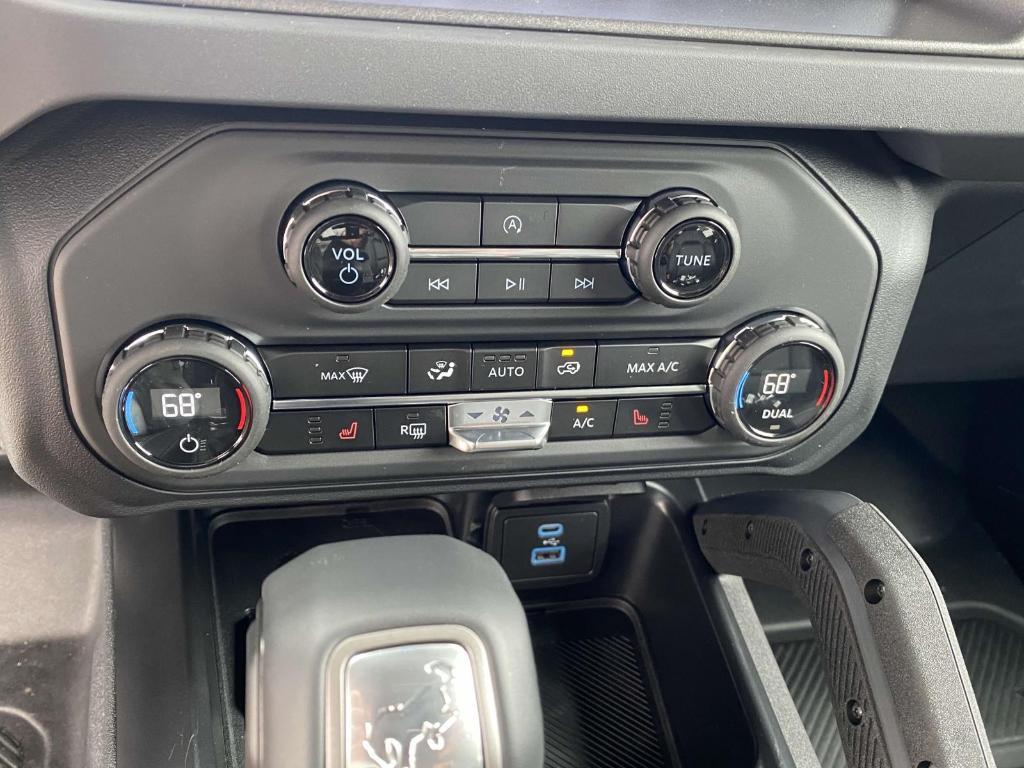 new 2025 Ford Bronco car, priced at $50,595