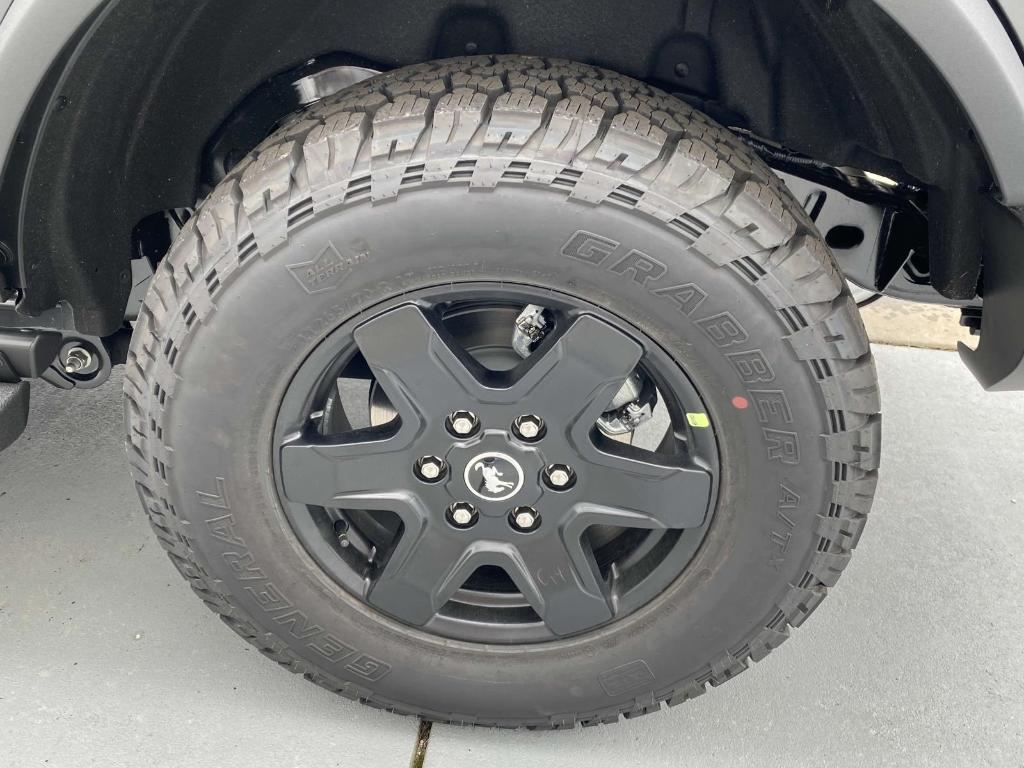 new 2025 Ford Bronco car, priced at $50,595