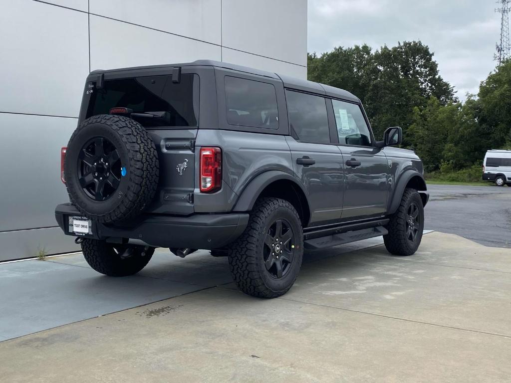 new 2025 Ford Bronco car, priced at $50,595