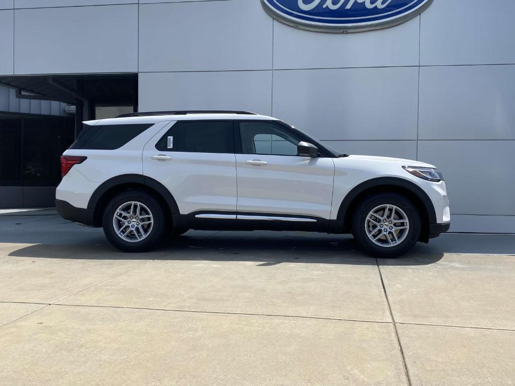 new 2025 Ford Explorer car, priced at $42,075