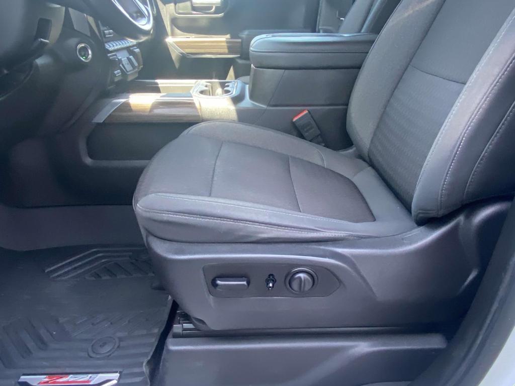 used 2020 Chevrolet Silverado 1500 car, priced at $33,294