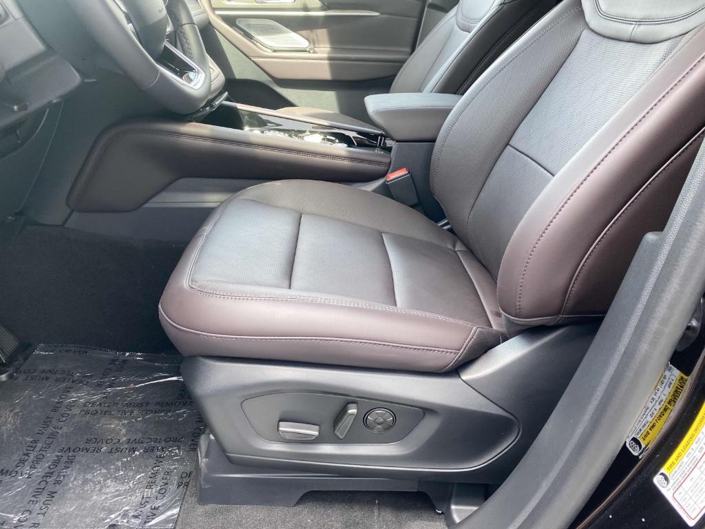 new 2025 Ford Explorer car, priced at $49,820