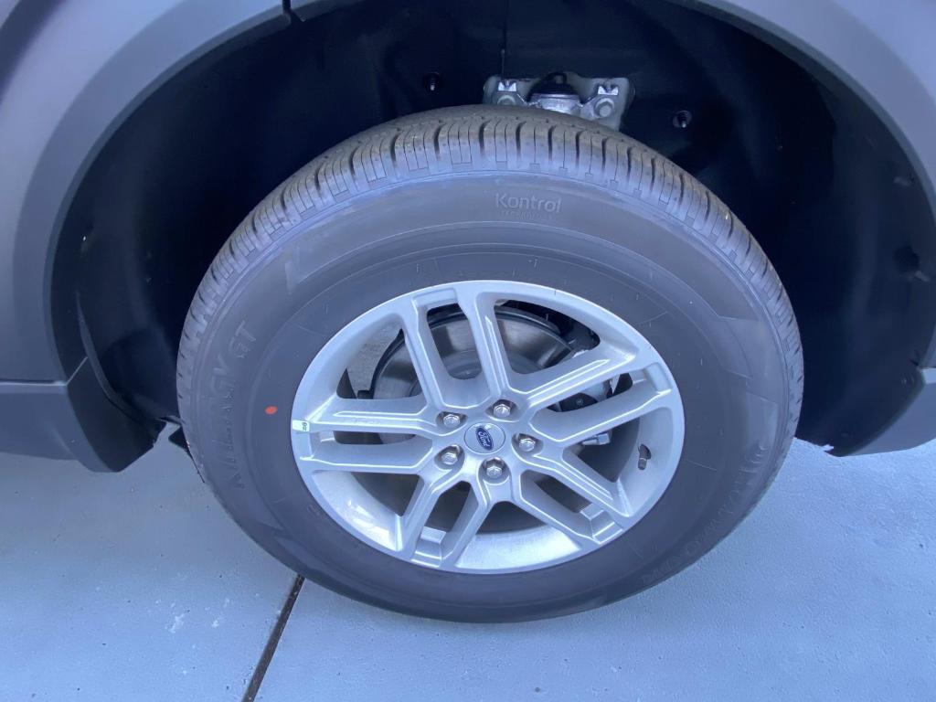 new 2025 Ford Explorer car, priced at $37,645