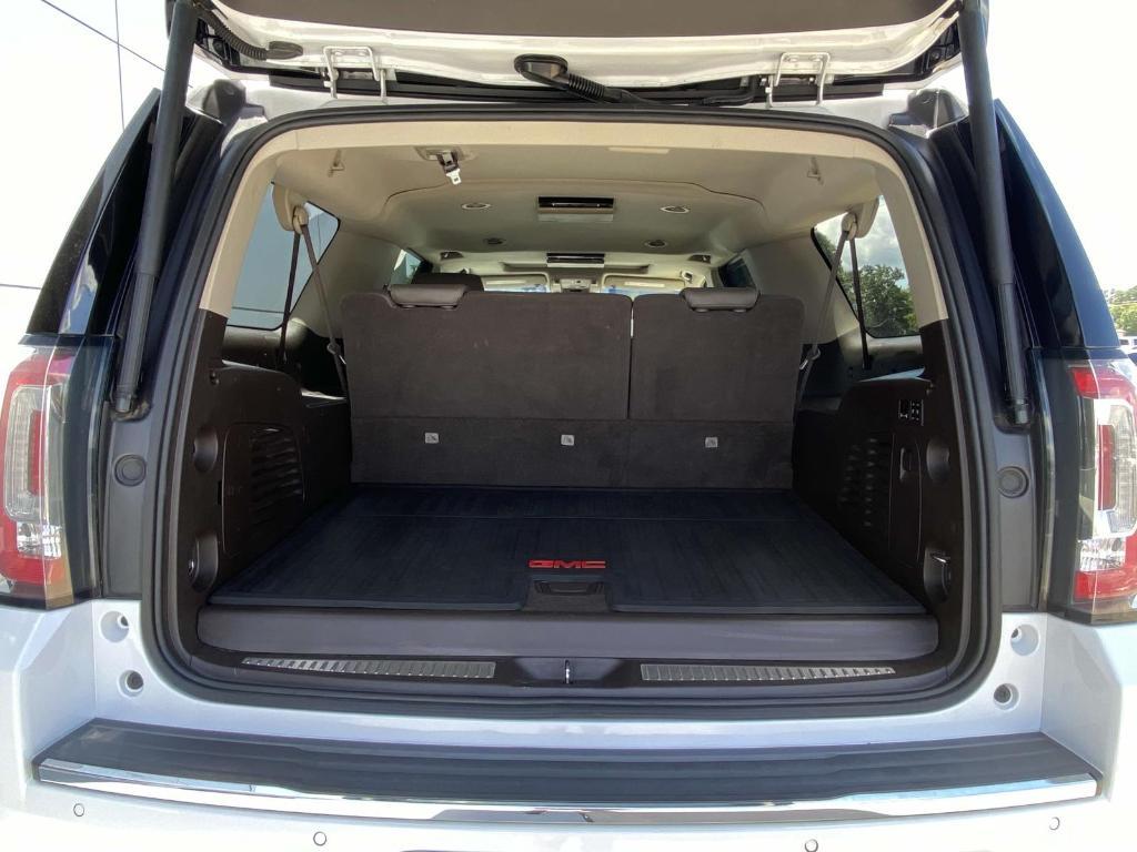 used 2020 GMC Yukon XL car, priced at $37,997