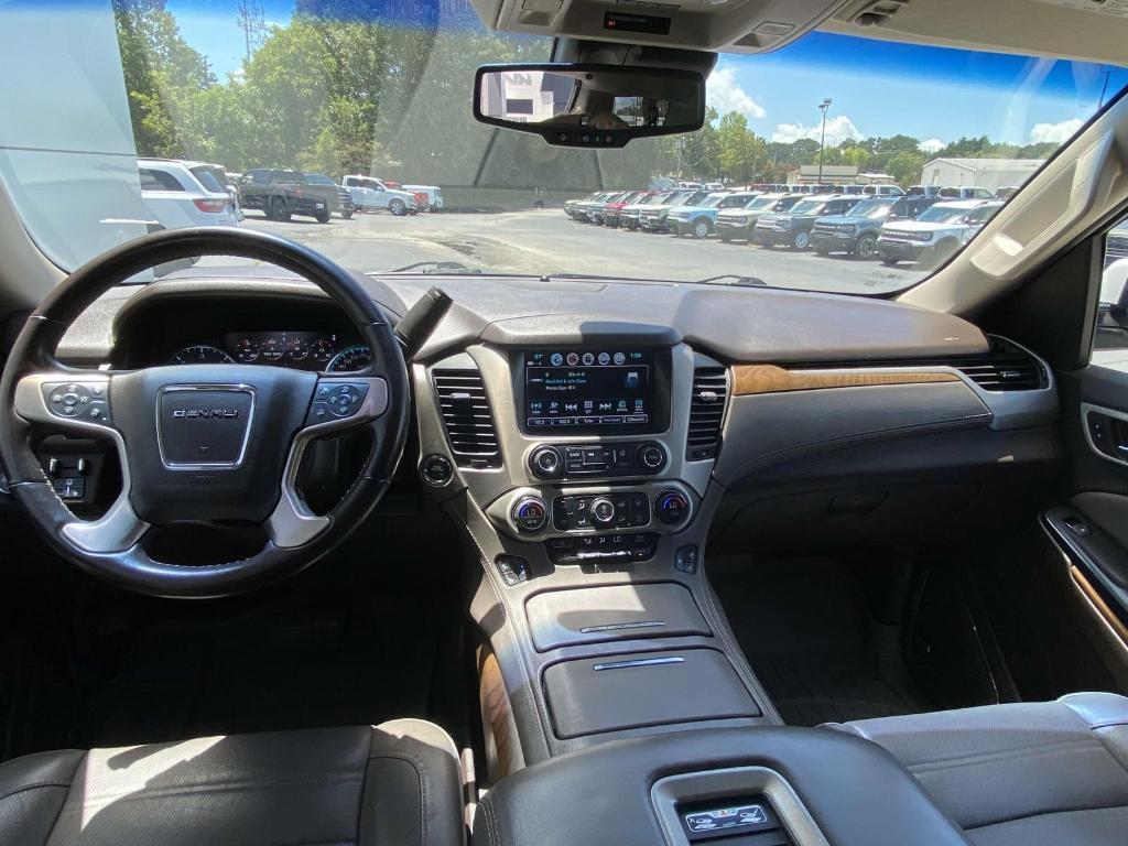 used 2020 GMC Yukon XL car, priced at $37,997