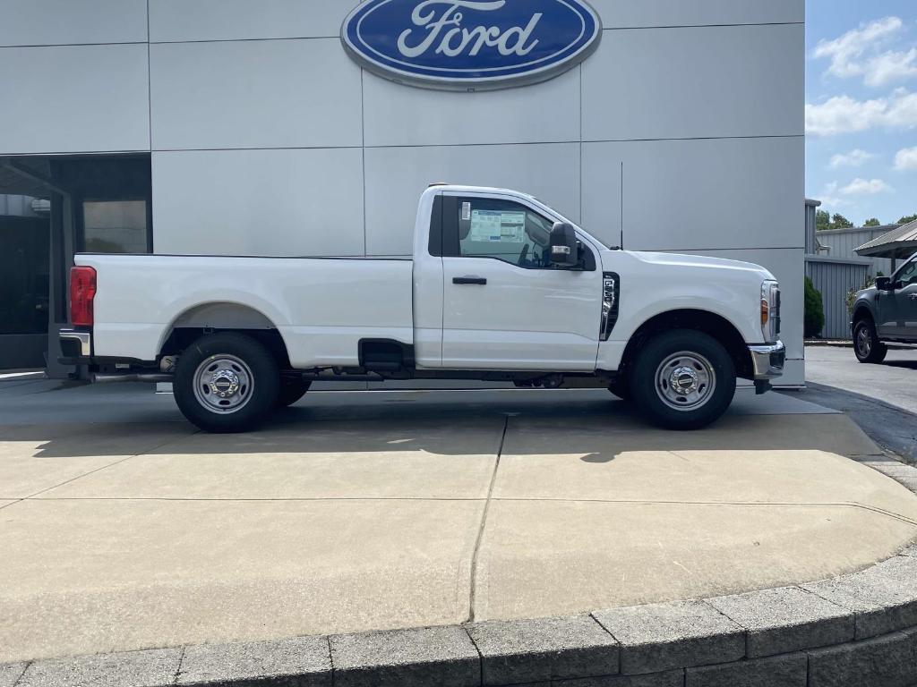 new 2025 Ford F-250 car, priced at $44,825