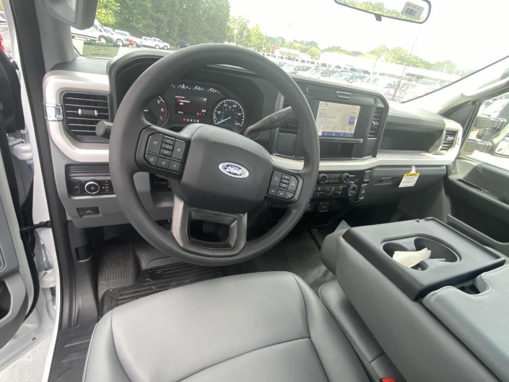 new 2025 Ford F-250 car, priced at $44,825