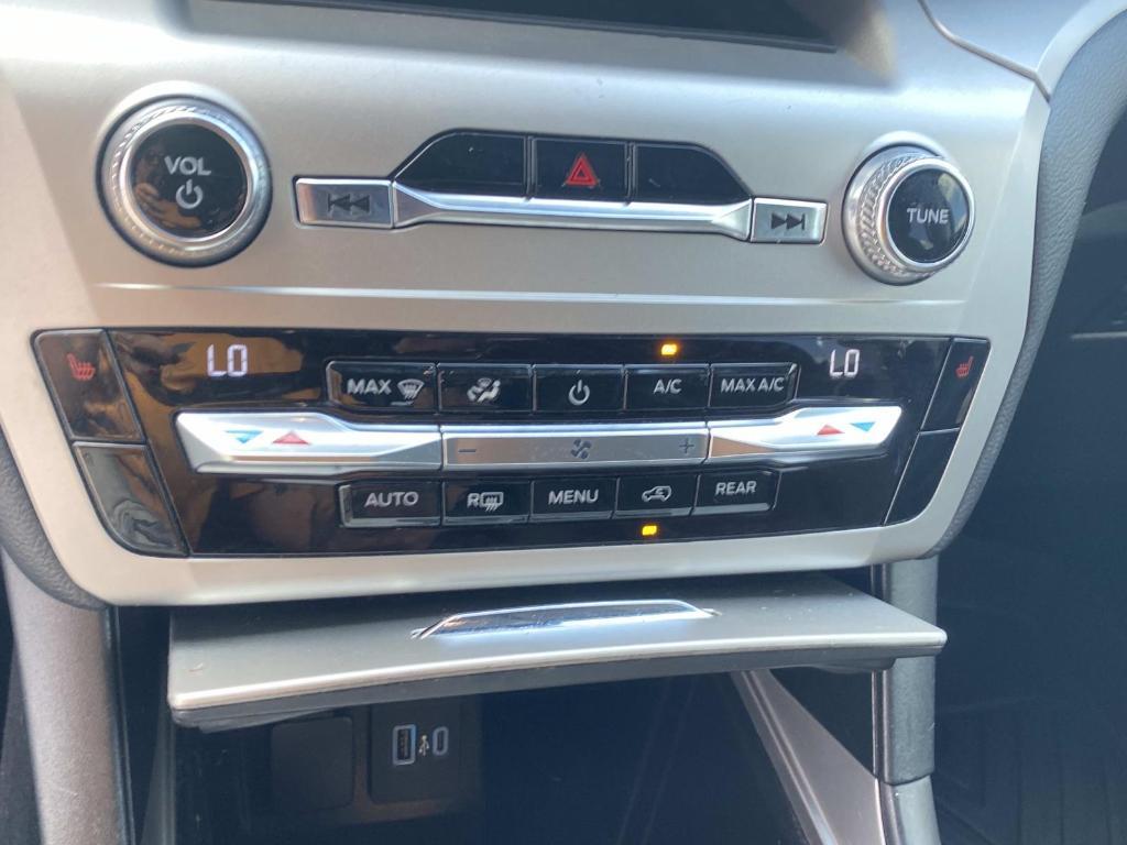 used 2021 Ford Explorer car, priced at $17,597