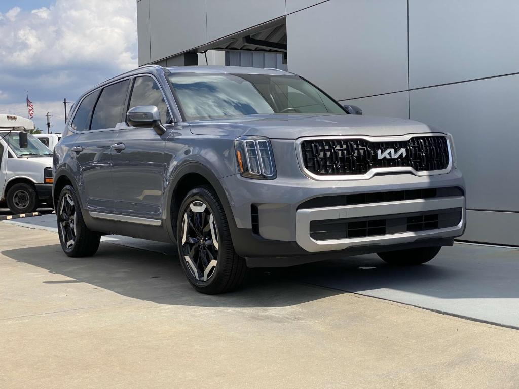 used 2023 Kia Telluride car, priced at $34,797
