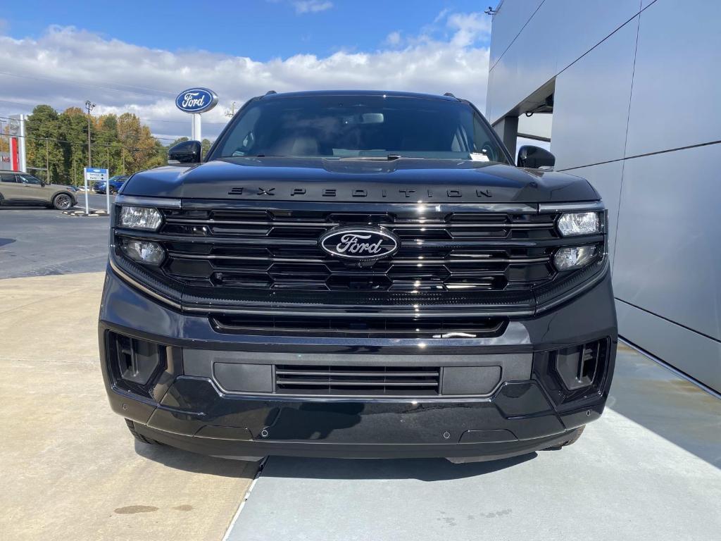 new 2025 Ford Expedition Max car, priced at $87,645