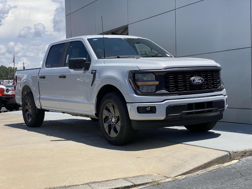 new 2025 Ford F-150 car, priced at $43,695
