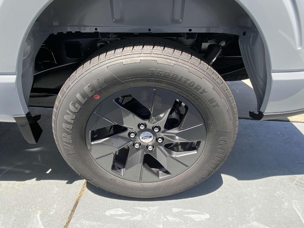 new 2025 Ford F-150 car, priced at $43,695