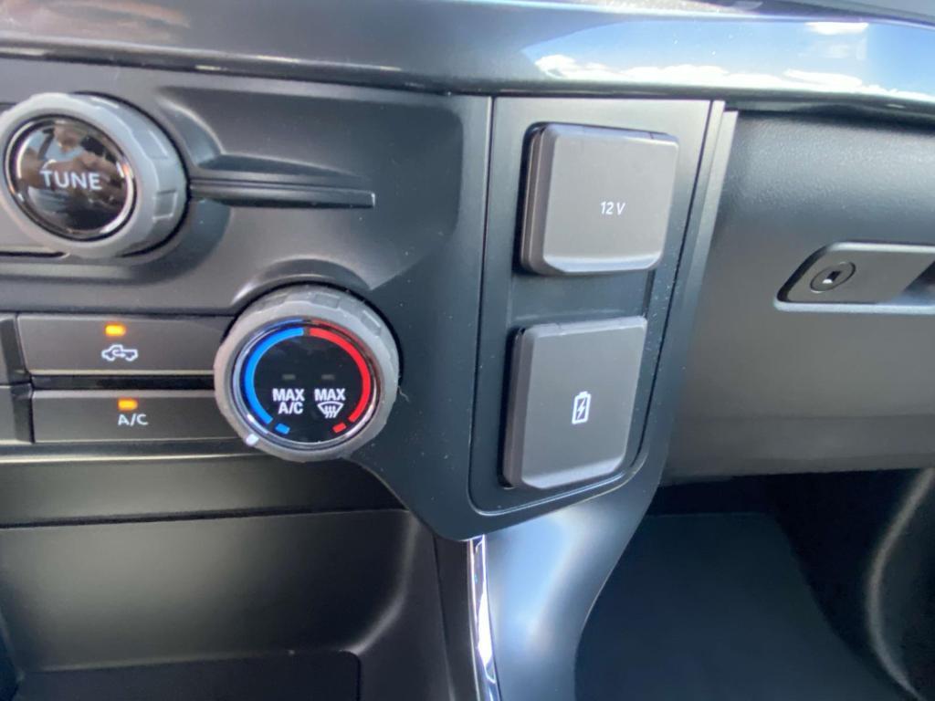 new 2025 Ford F-150 car, priced at $43,695