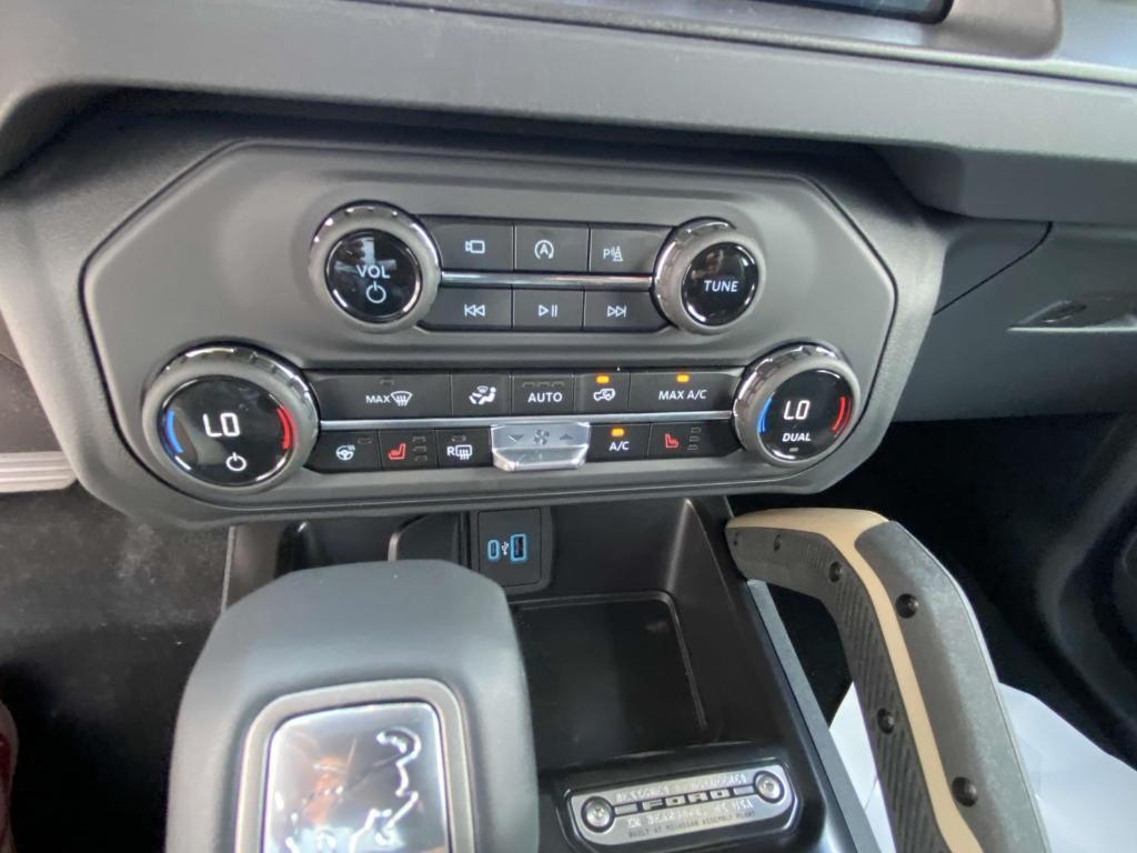 new 2025 Ford Bronco car, priced at $57,370