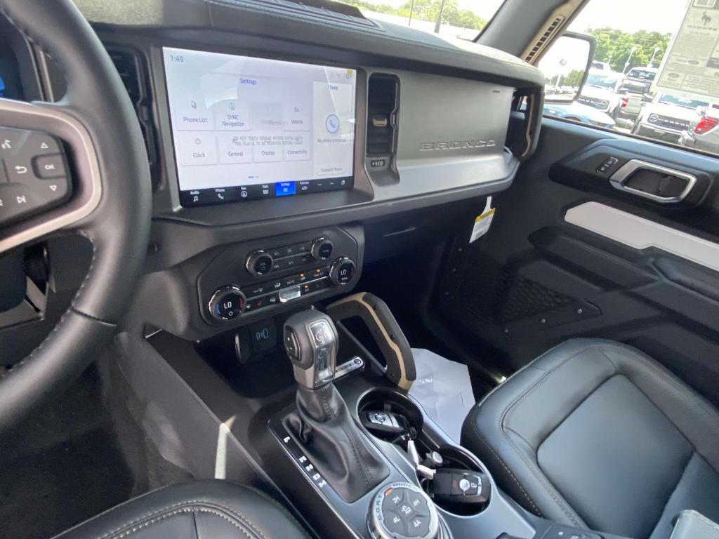 new 2025 Ford Bronco car, priced at $57,370