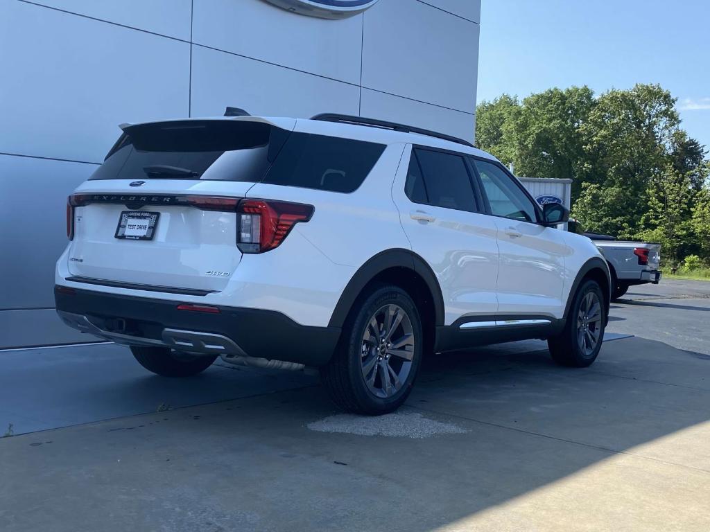 new 2025 Ford Explorer car, priced at $47,081