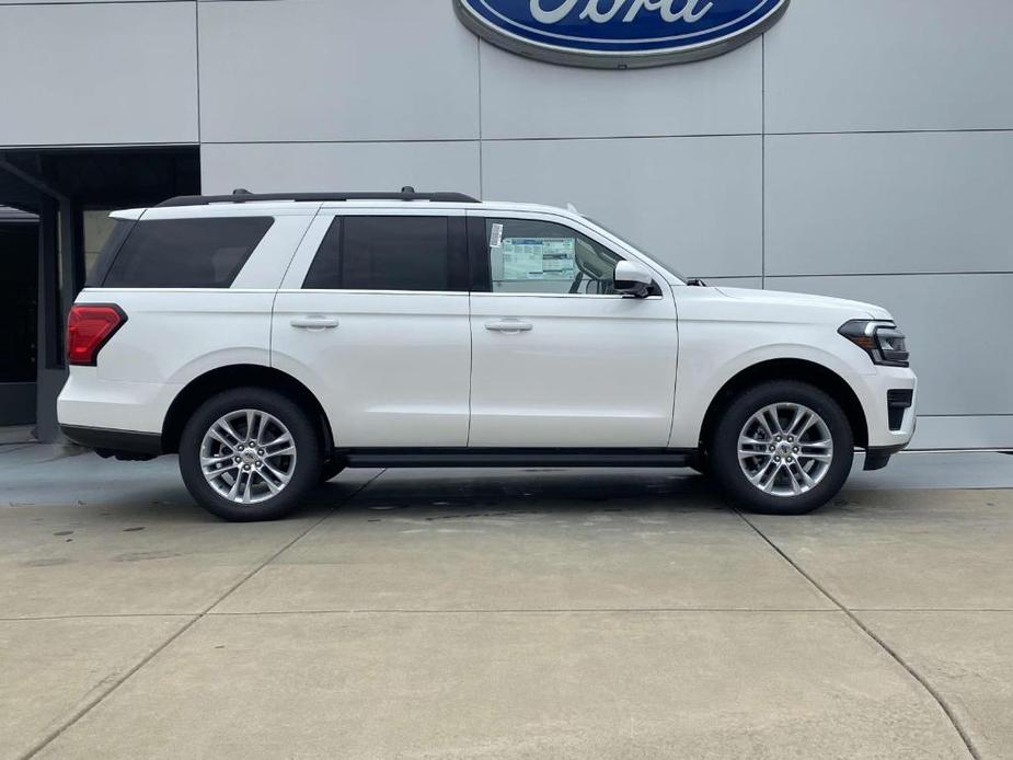 new 2024 Ford Expedition car, priced at $60,430