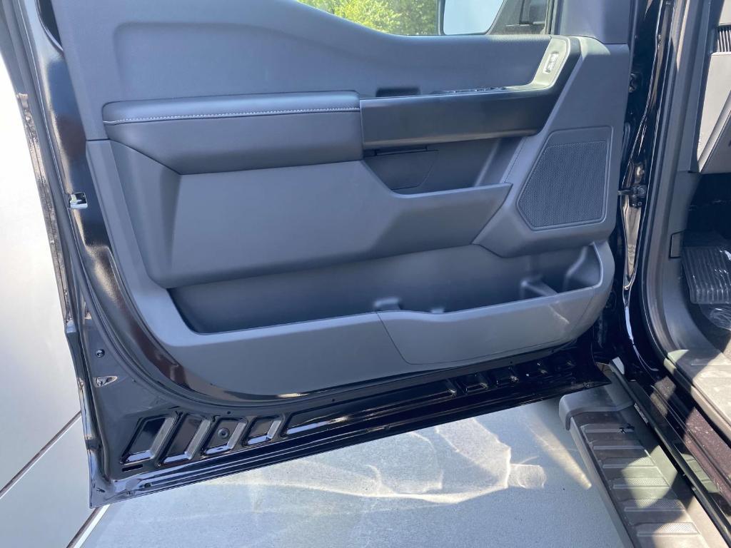 new 2025 Ford F-150 car, priced at $49,324