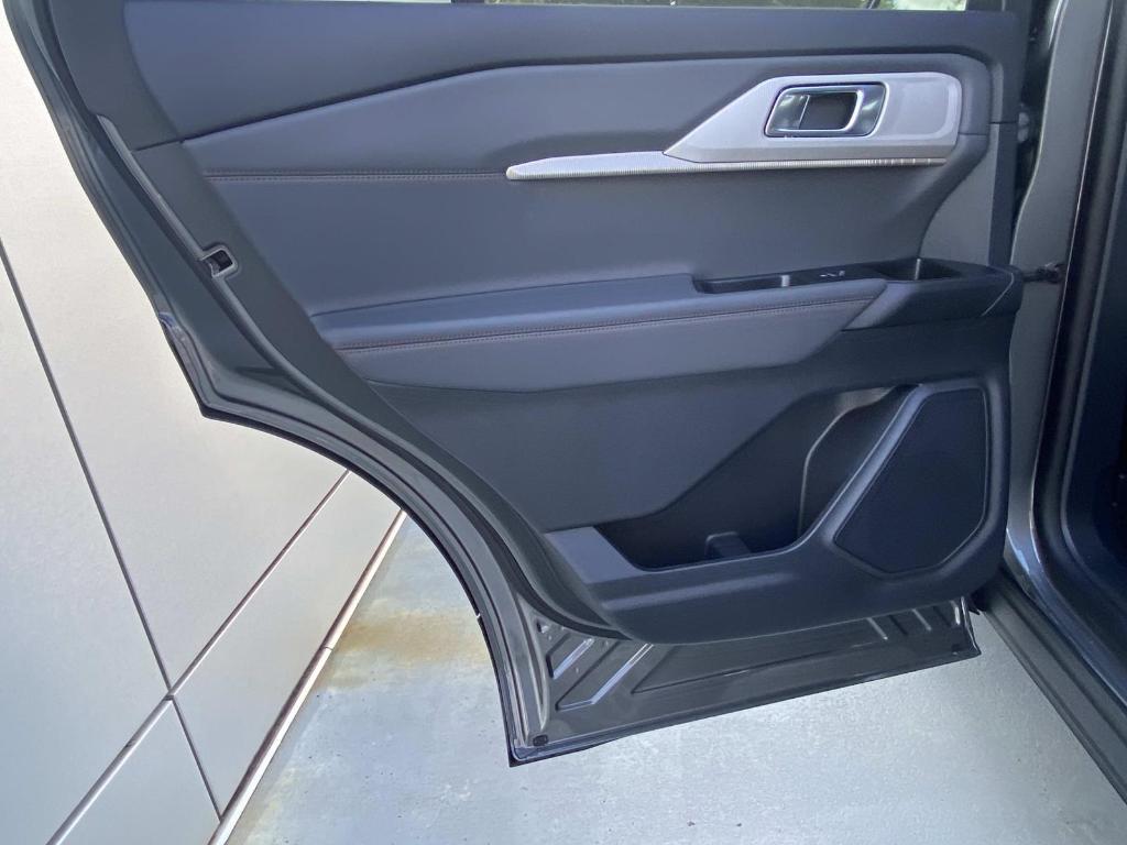 new 2025 Ford Explorer car, priced at $45,955