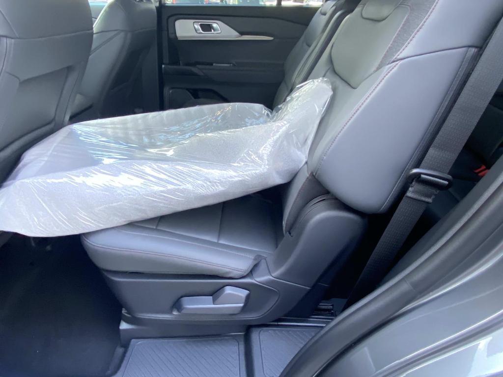 new 2025 Ford Explorer car, priced at $45,955