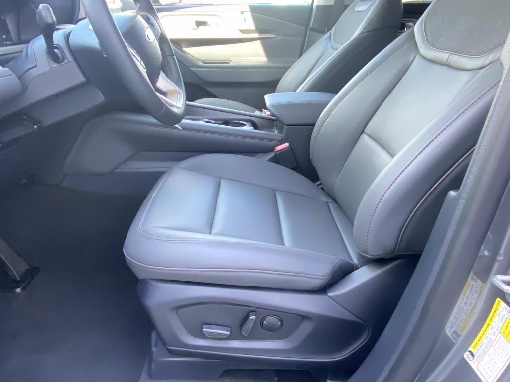 new 2025 Ford Explorer car, priced at $45,955