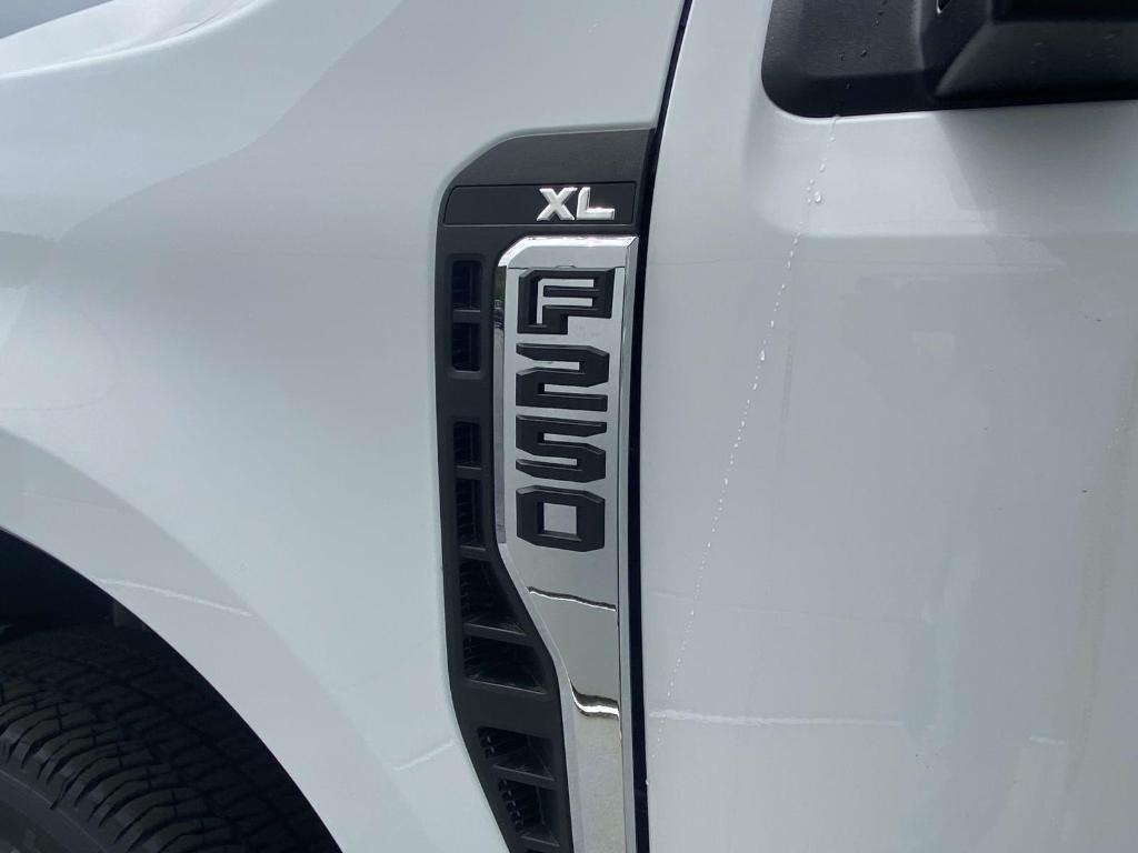 new 2025 Ford F-250 car, priced at $66,305