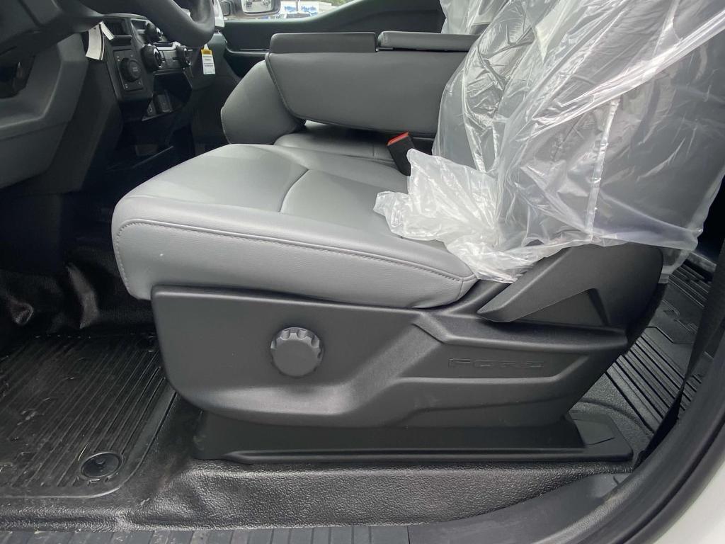 new 2025 Ford F-250 car, priced at $66,305