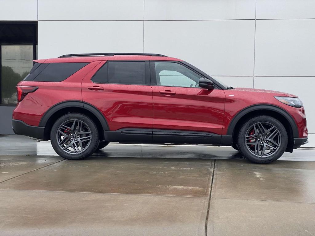 new 2025 Ford Explorer car, priced at $45,512