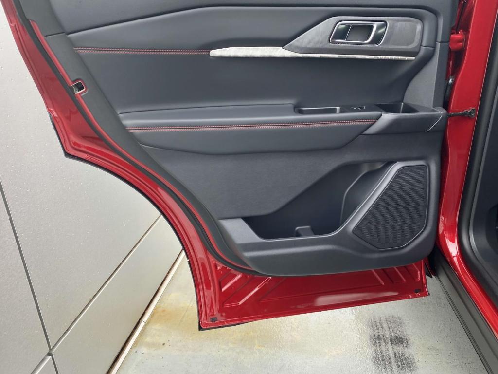 new 2025 Ford Explorer car, priced at $45,512