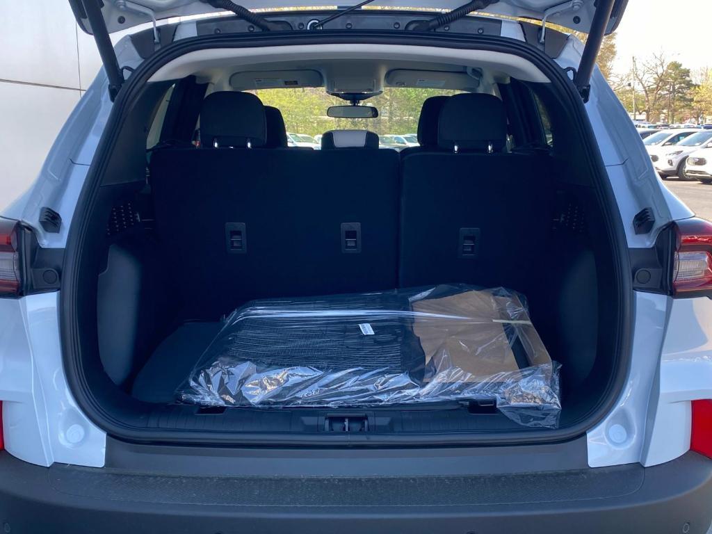 new 2025 Ford Escape car, priced at $30,770