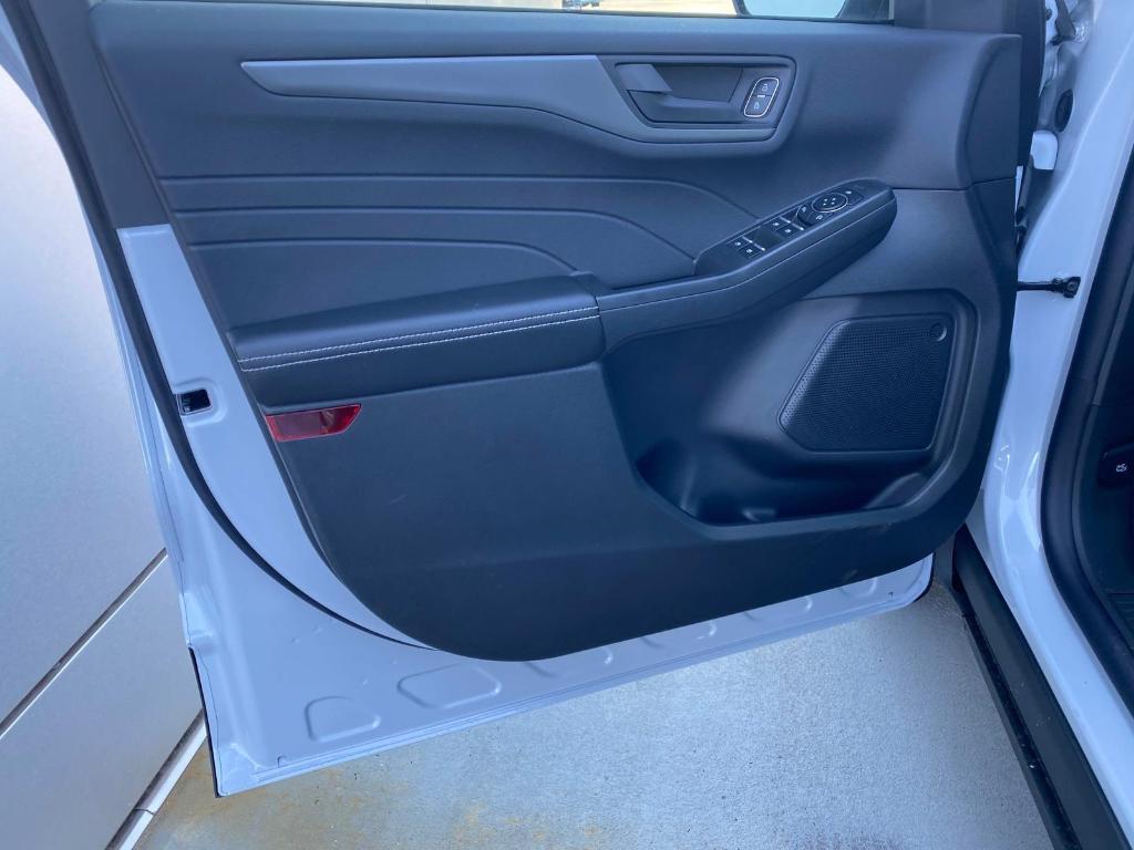new 2025 Ford Escape car, priced at $30,770