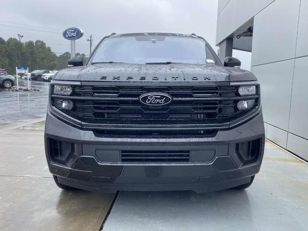 new 2025 Ford Expedition car, priced at $82,225