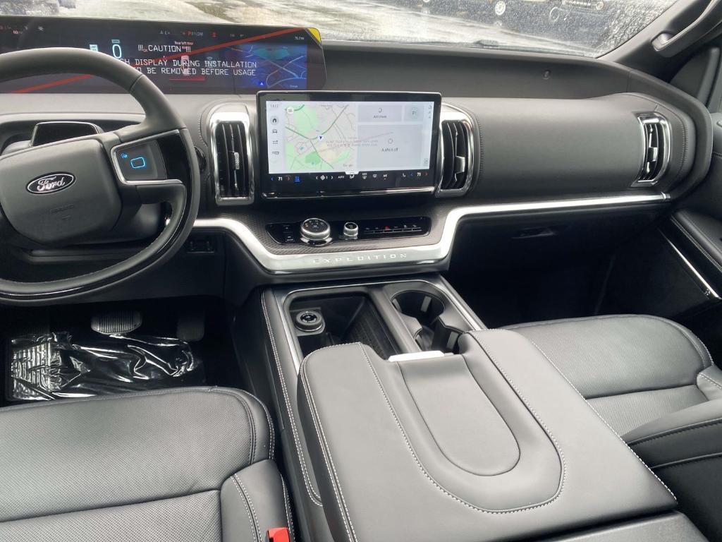 new 2025 Ford Expedition car, priced at $82,225