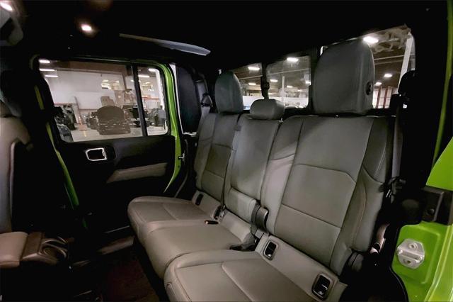 new 2025 Jeep Gladiator car, priced at $53,576