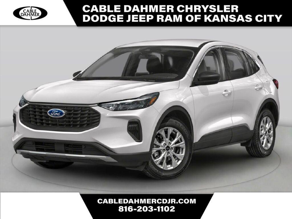 used 2023 Ford Escape car, priced at $22,700