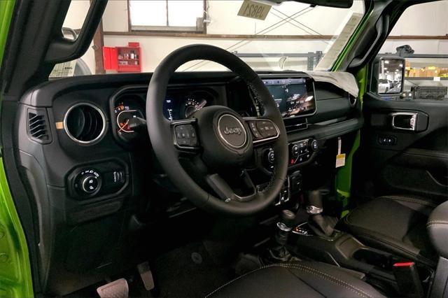 new 2025 Jeep Gladiator car, priced at $44,137