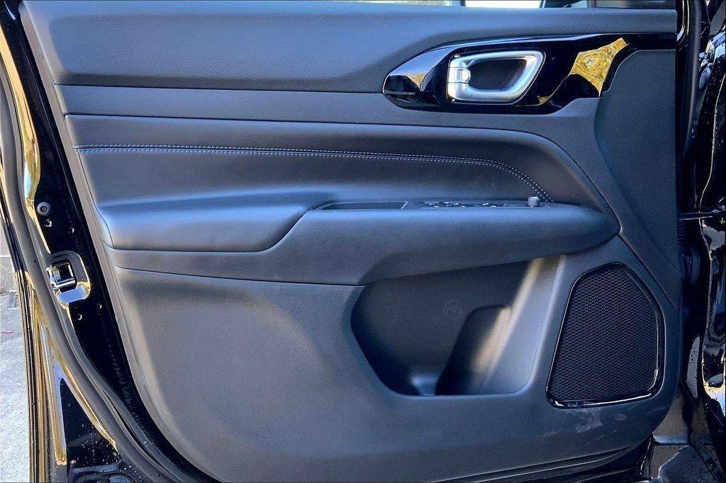 new 2026 Jeep Compass car, priced at $31,403