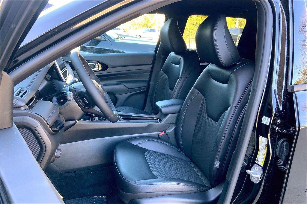 new 2026 Jeep Compass car, priced at $31,403