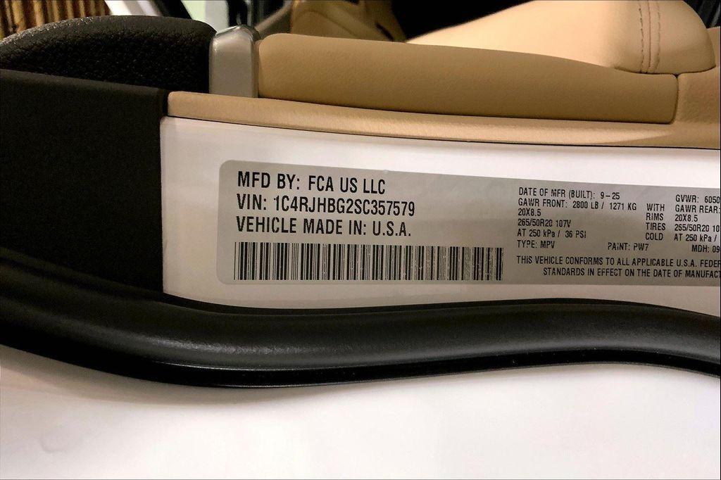 new 2025 Jeep Grand Cherokee car, priced at $46,277