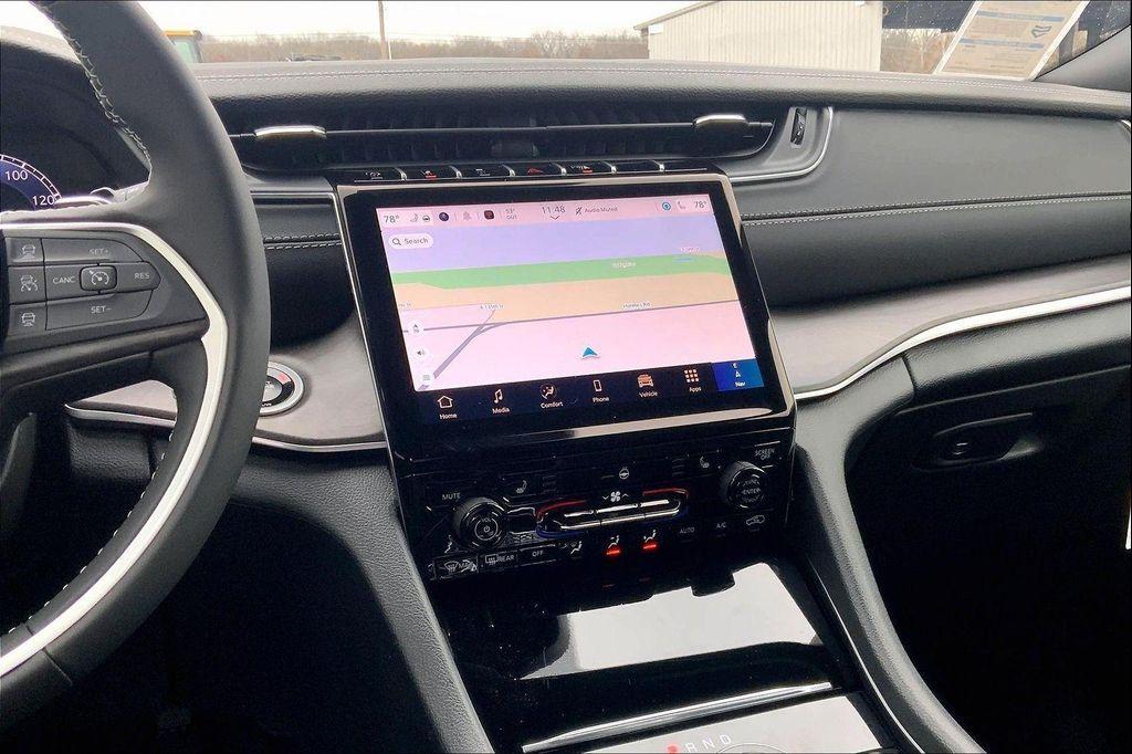 new 2025 Jeep Grand Cherokee L car, priced at $45,293