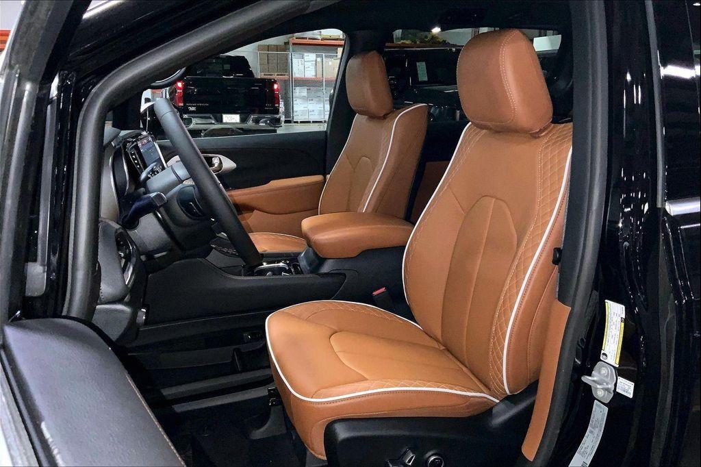 new 2026 Chrysler Pacifica car, priced at $49,985