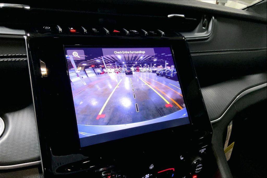 new 2025 Jeep Grand Cherokee car, priced at $37,269