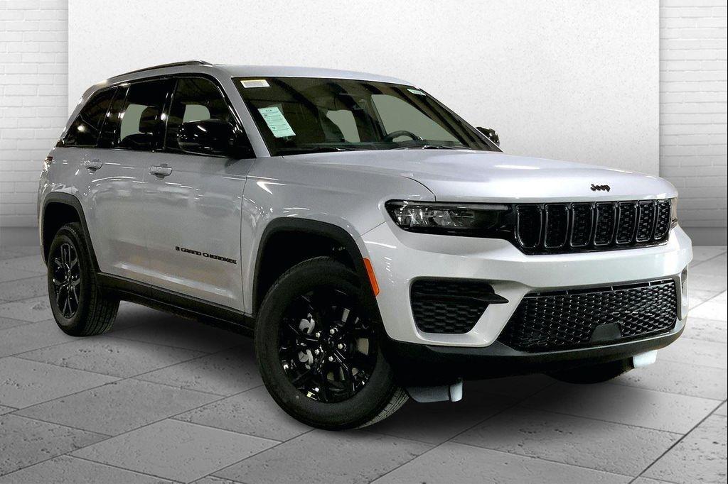 new 2025 Jeep Grand Cherokee car, priced at $37,269