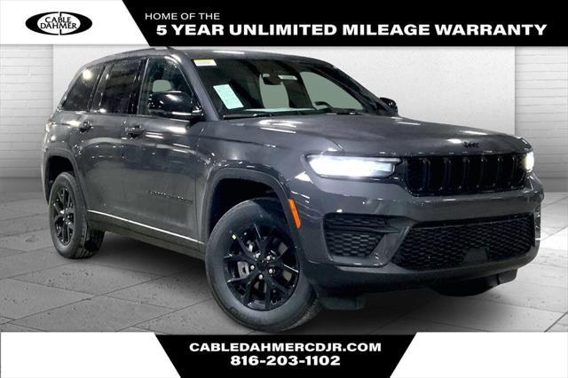 new 2025 Jeep Grand Cherokee car, priced at $41,658
