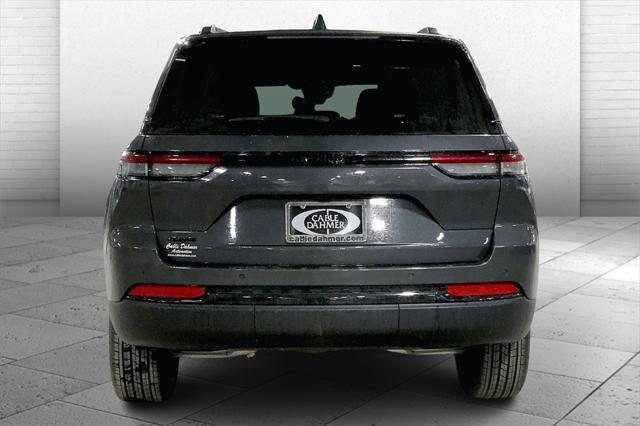 new 2025 Jeep Grand Cherokee car, priced at $38,916