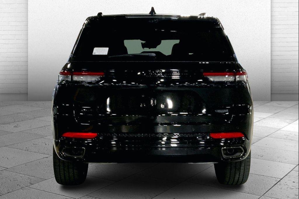 new 2025 Jeep Grand Cherokee car, priced at $67,943
