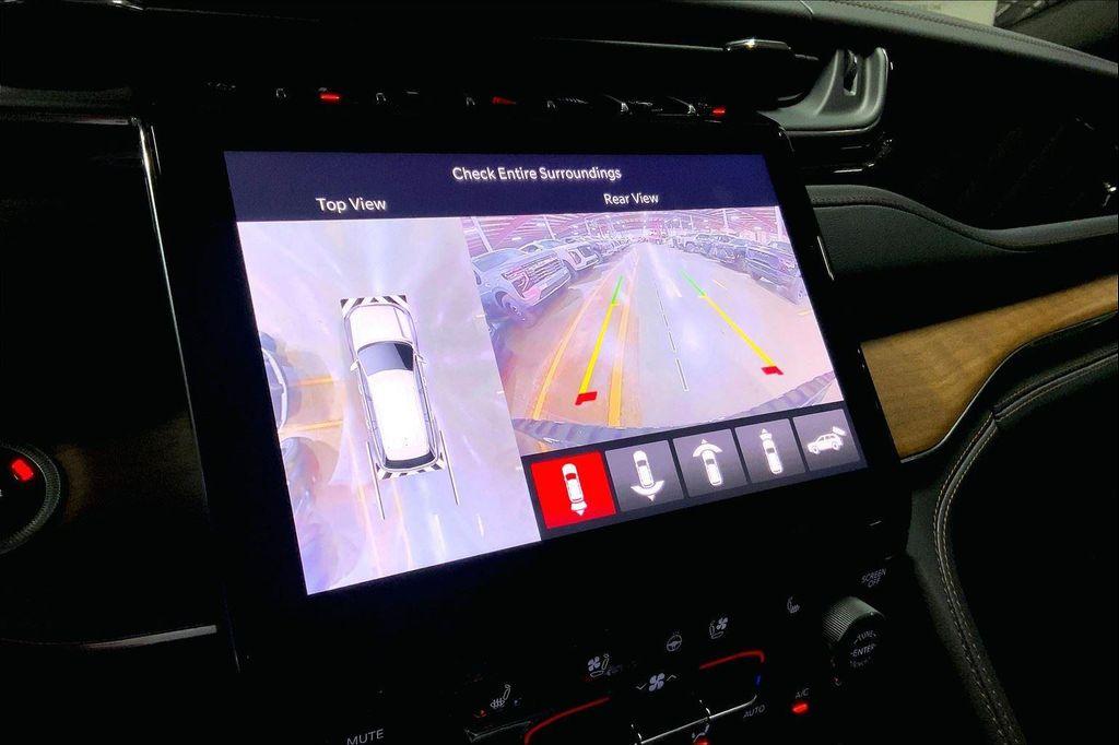 new 2025 Jeep Grand Cherokee car, priced at $67,943