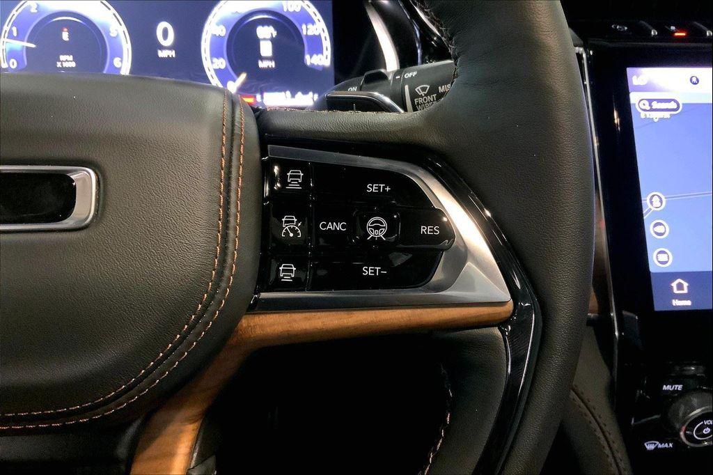 new 2025 Jeep Grand Cherokee car, priced at $67,943